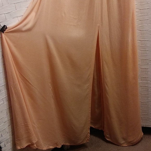 Dress - Picture 2 of 6